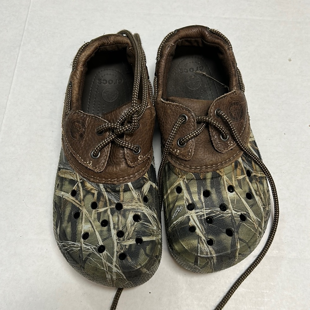 CROCS Islander Lace Up Camo Shoes Mens Size 8